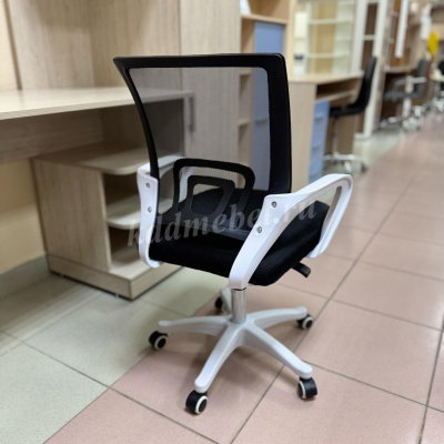 Кресло офисное BM-520P (Черный/Белый)